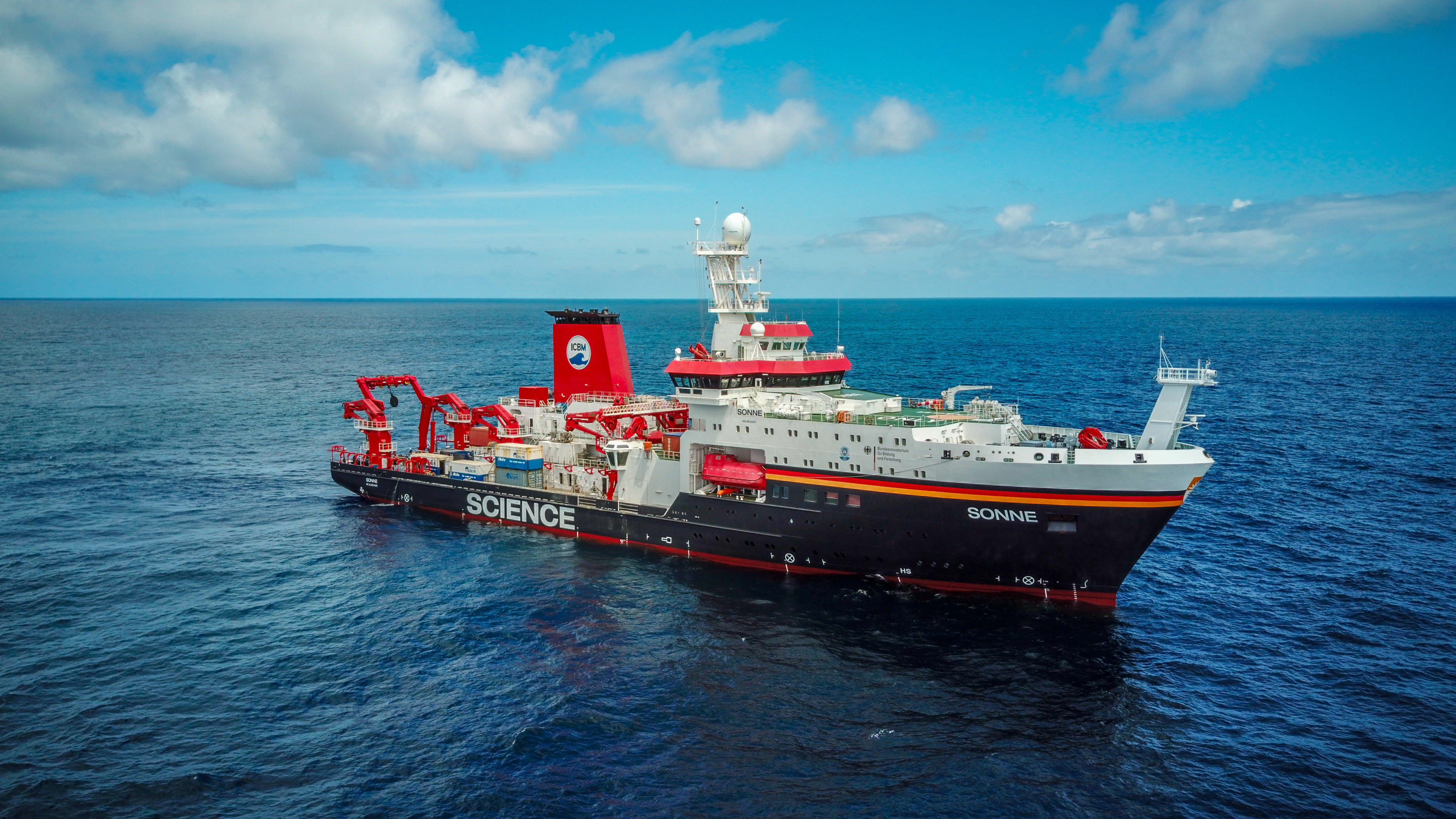 The research vessel “SONNE”